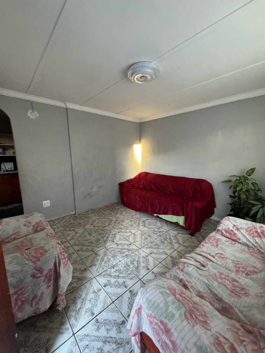 2 Bedroom Property for Sale in Portlands Western Cape
